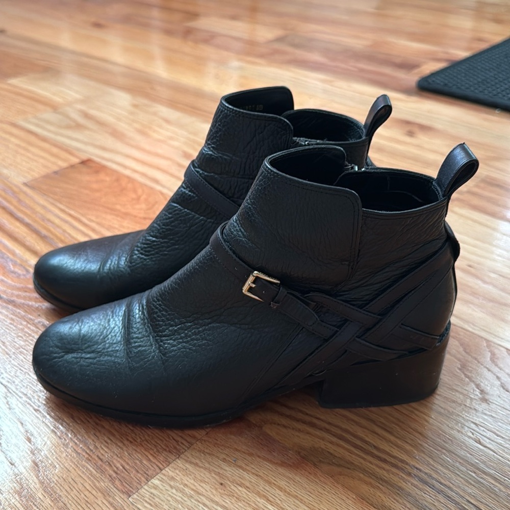 Cole Haan Grand OS Black Leather Pearlie Ankle Bootie Women's Size 8 Heel 2"